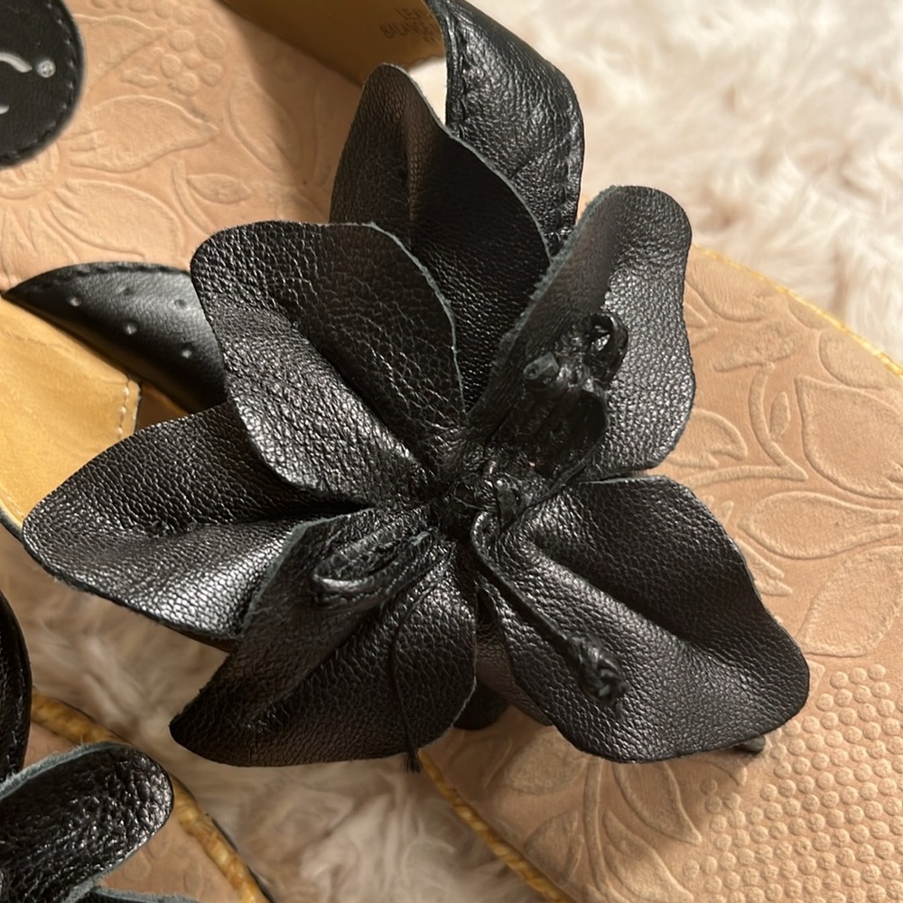 Born Wedges 🌺 - Picture 8 of 13